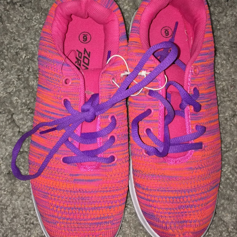 Multicolor size 6 girl shoes